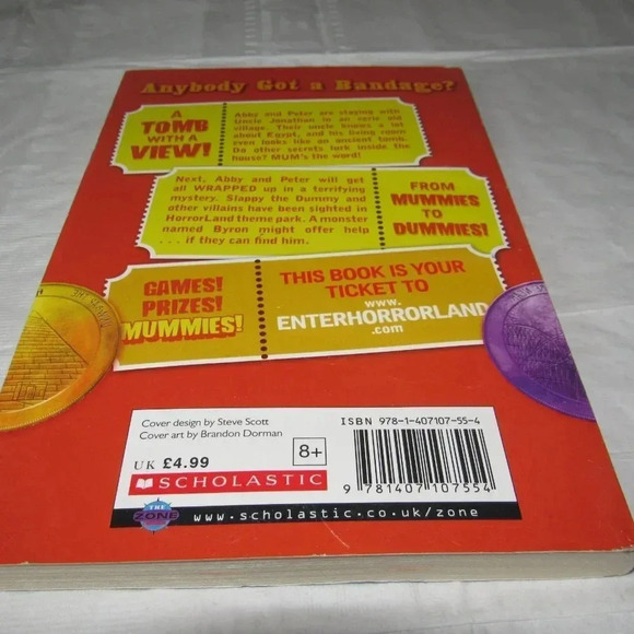 R.L. Stine Goosebumps HorrorLand WHO’S YOUR MUMMY? Chapter Kids Book (#6) - Picture 2 of 4